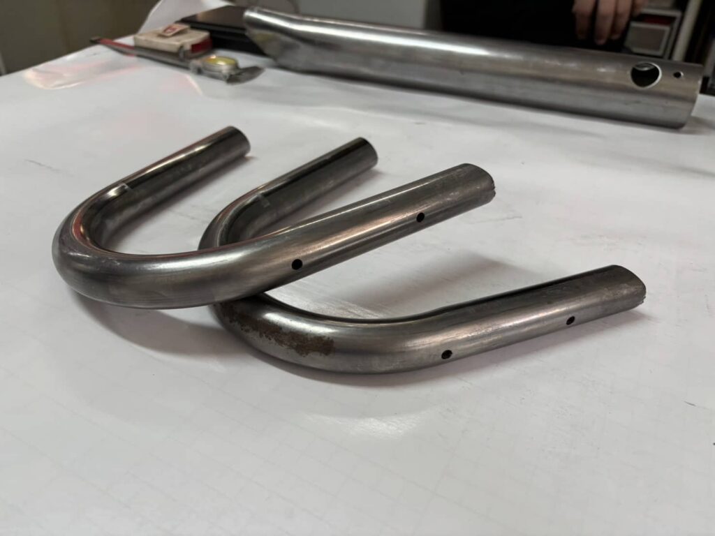 雙站式切弧+鑽孔專用機|U 型管端部斜角加工設備 2 HC8829F